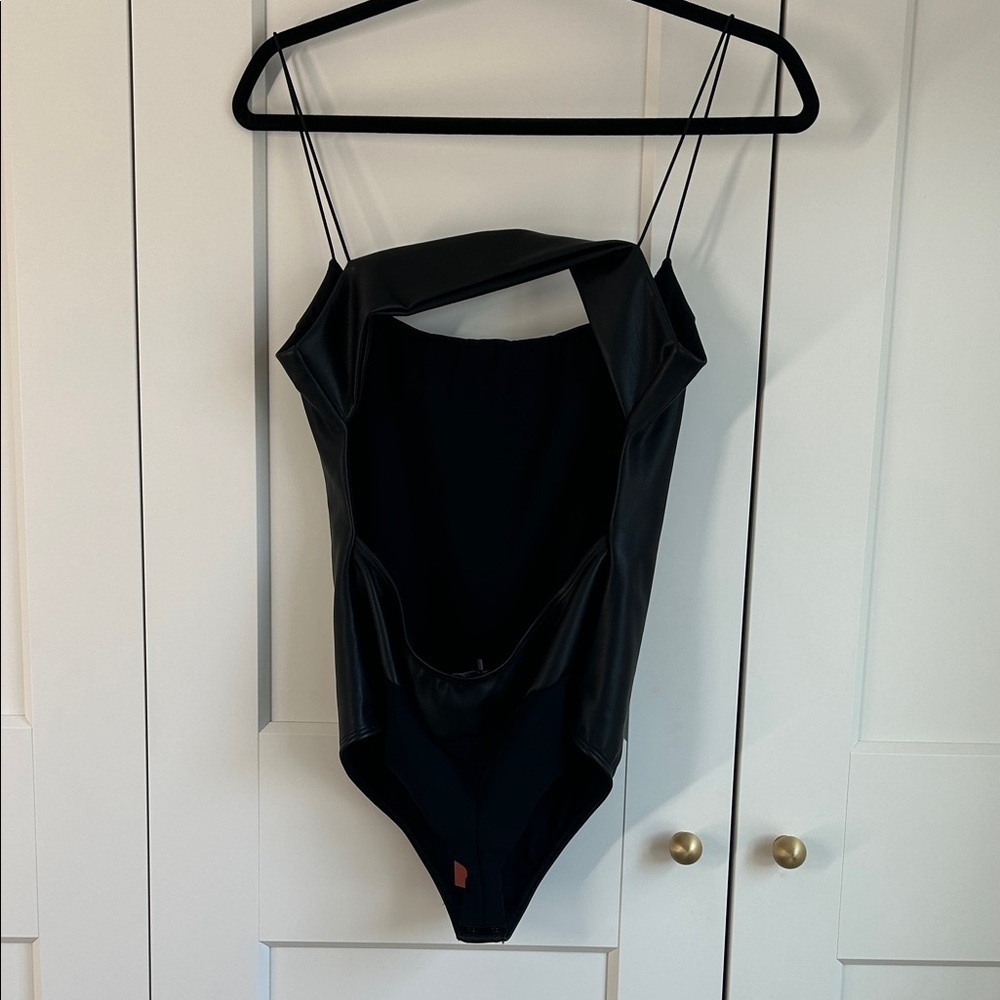 Alix NYC Horst Faux Black Leather Cami Bodysuit | L - Picture 5 of 7